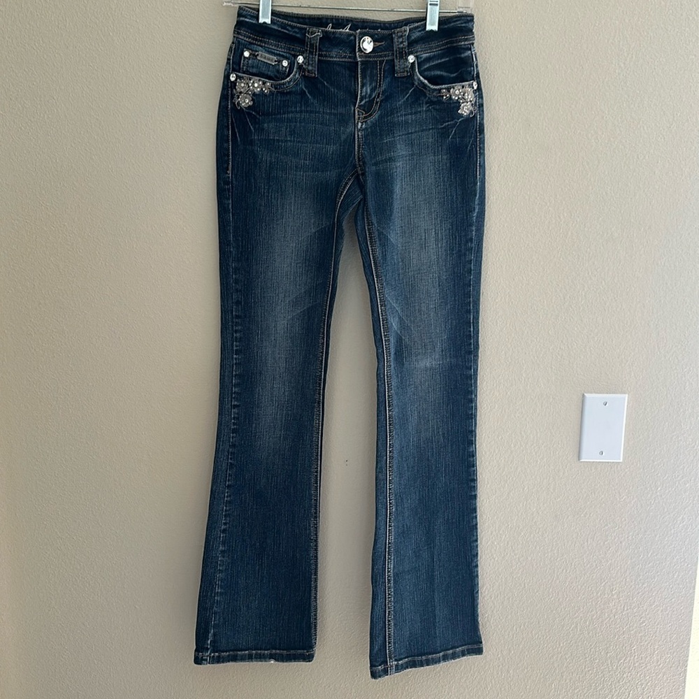 🆕L.A. IDOL JEANS🆕 LIKE NEW WORN TWICE JUNIOR SIZE 3 W 28 L 33